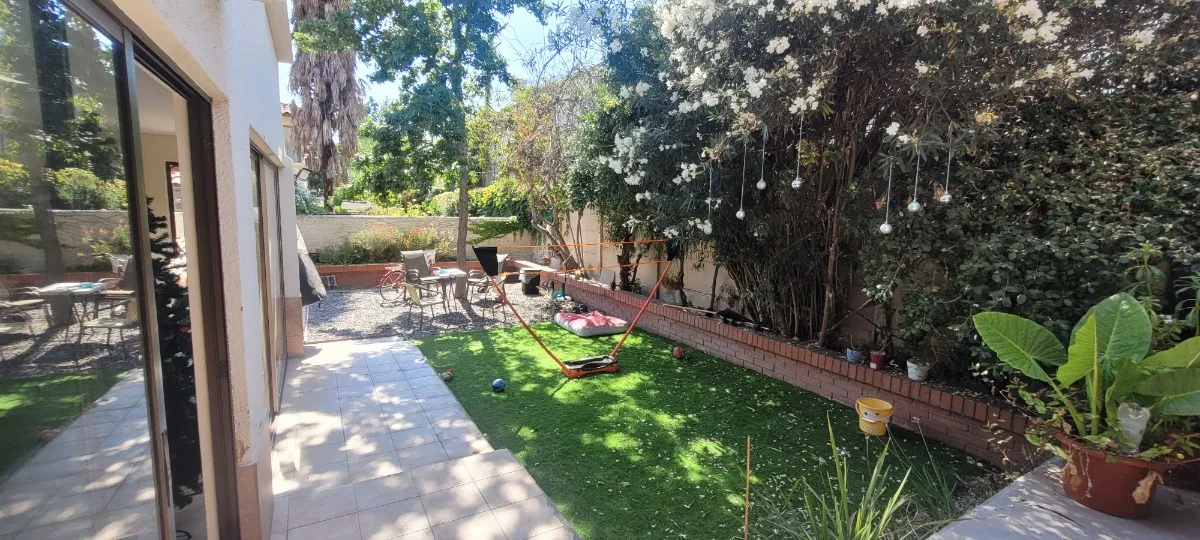 D_NQ_NP_2X_757076-MLC84617606513_052025-F-oportunidad-en-condominio-3-dormitorios-estar-3-banos-3e