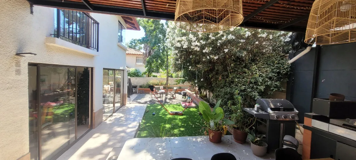 D_NQ_NP_2X_885369-MLC84319963406_052025-F-oportunidad-en-condominio-3-dormitorios-estar-3-banos-3e