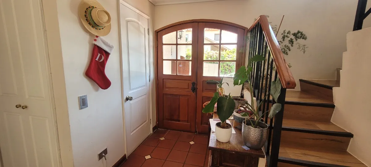 D_NQ_NP_2X_891111-MLC84617954727_052025-F-oportunidad-en-condominio-3-dormitorios-estar-3-banos-3e