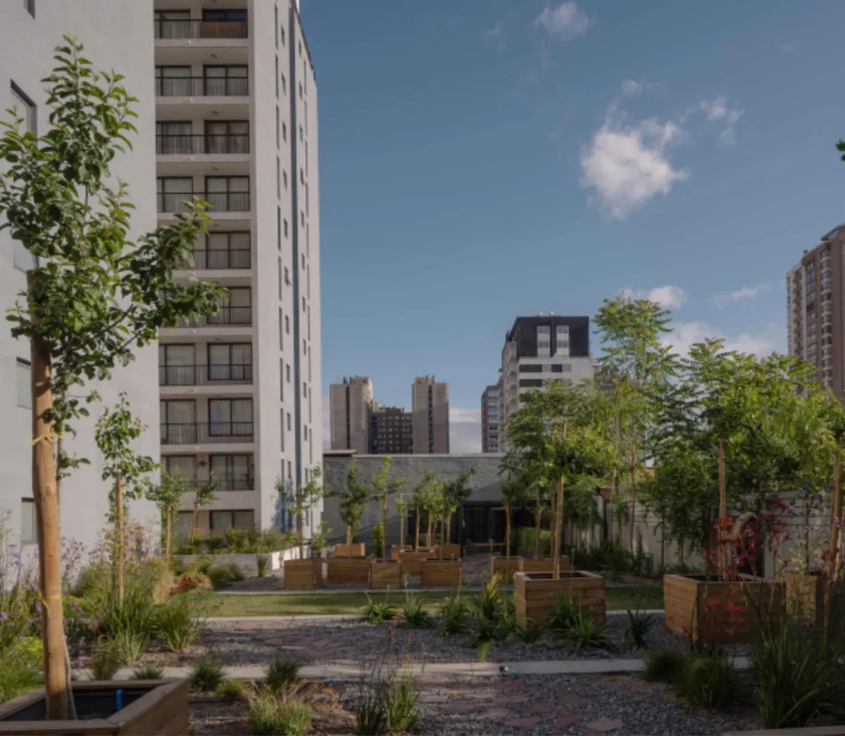 D_NQ_NP_2X_928244-MLC86237315193_062025-F-arriendo-depto-piso-8-vicuna-mackenna-1575