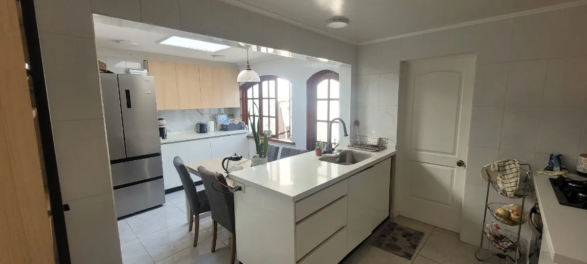 D_NQ_NP_2X_971037-MLC84320033424_052025-F-oportunidad-en-condominio-3-dormitorios-estar-3-banos-3e